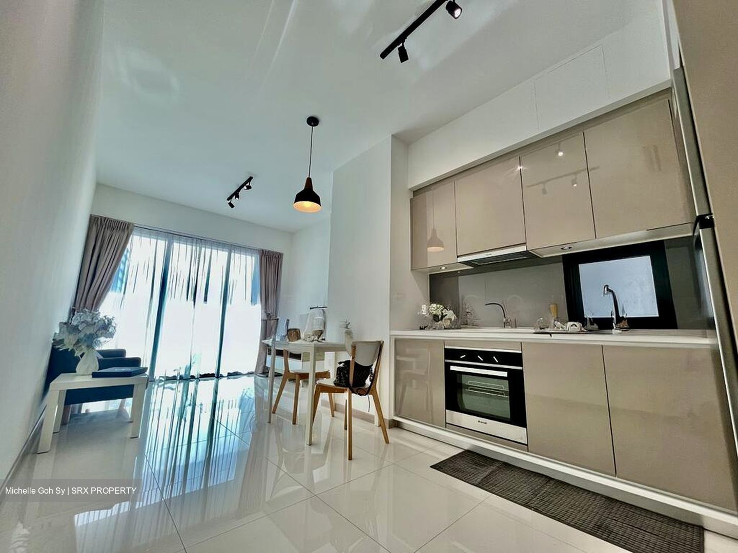 J Gateway (D22), Condominium #502375691